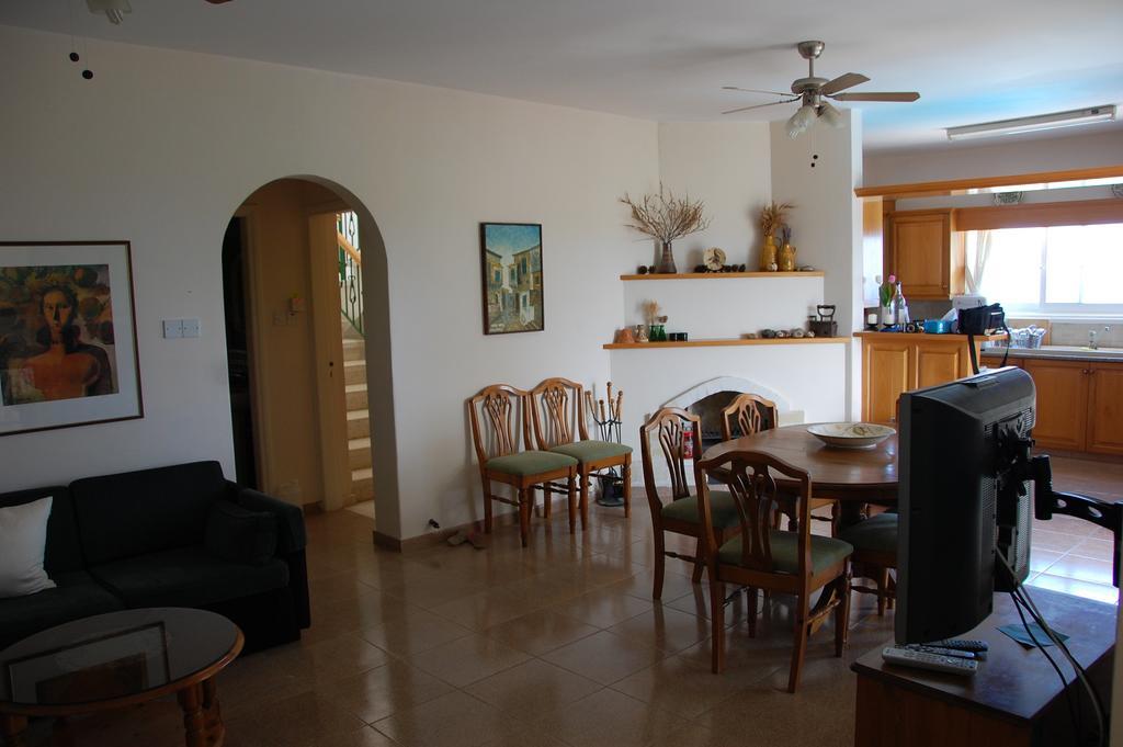 Villa Chrysanthia Полис Номер фото